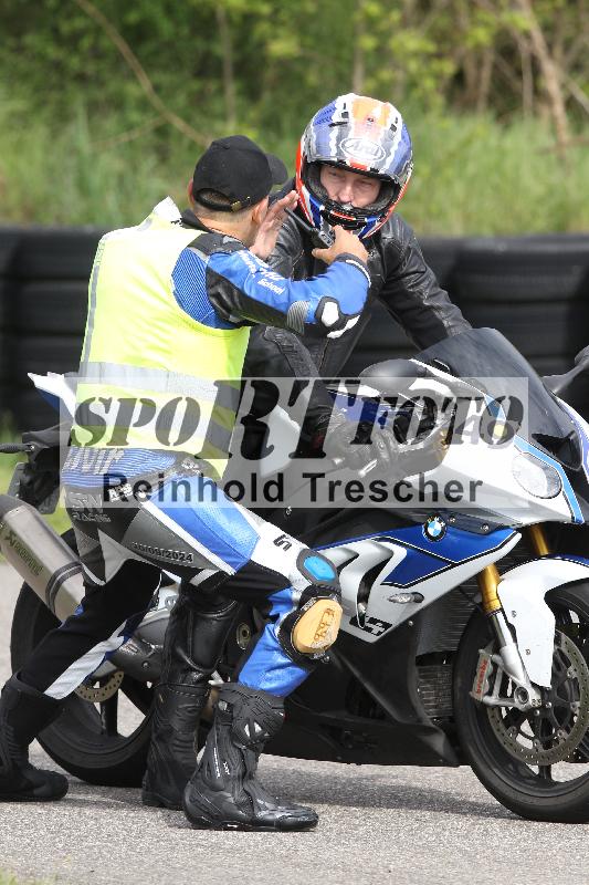 Archiv-2025/10 23.04.2025 Cornu Master School ADR/rot-rouge/49